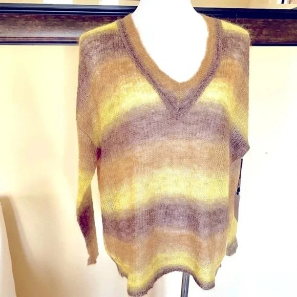 ASTR the Label Yellow Ombré V-neck Sweater Women’s Small - Picture 3 of 9